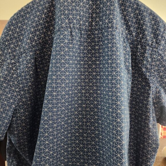 St. John's Bay Men's XXL Comfort Fit Business Casual Button-Down Shirt - Picture 2 of 9